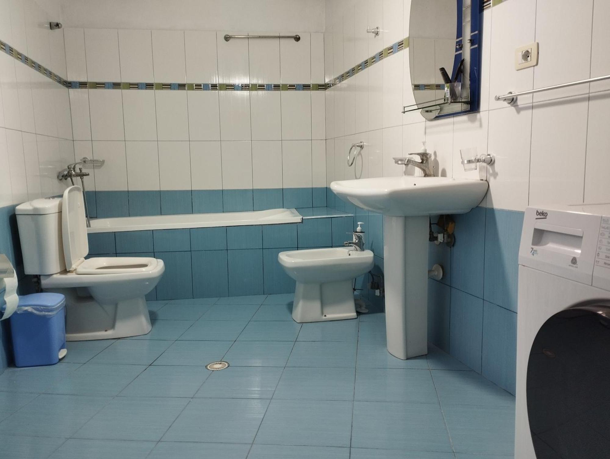 Rondo Guesthouse Gjirokaster Luaran gambar